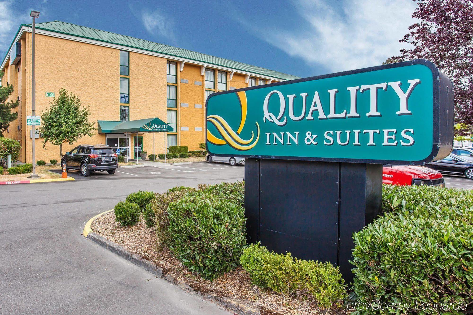 Quality Inn & Suites Everett Bagian luar foto