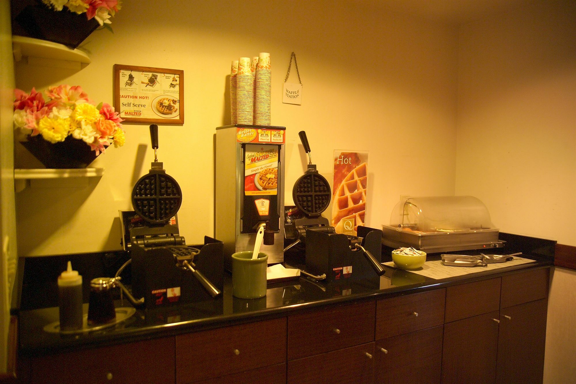 Quality Inn & Suites Everett Bagian luar foto